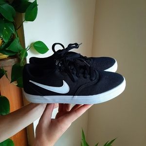 Black and White Nike SB Solar Soft
